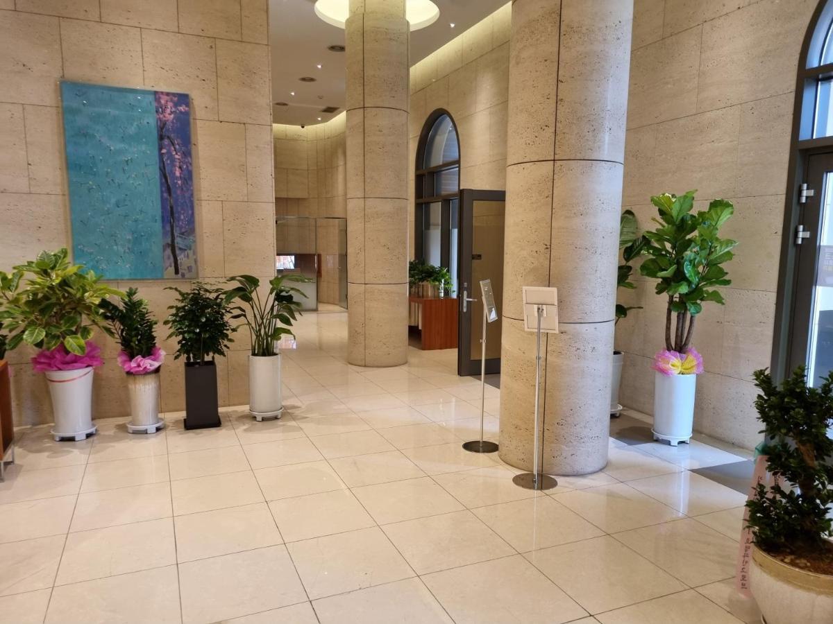 Pinegrove Hotel Gimhae Екстер'єр фото
